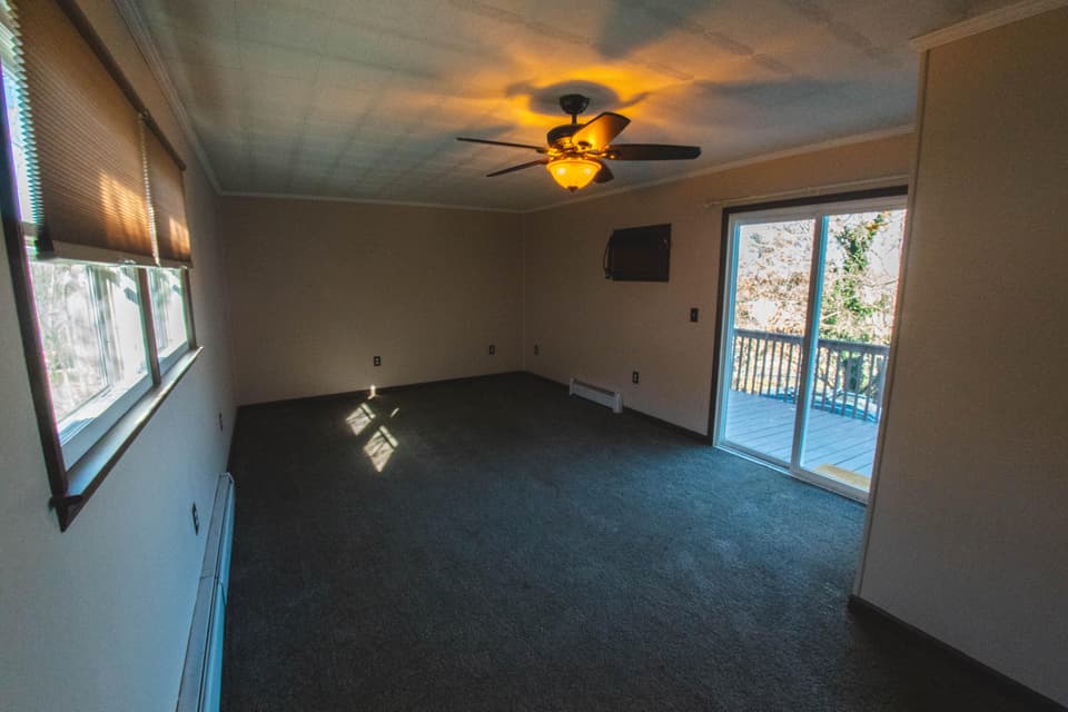 411 W Main St, photo 17 of 37