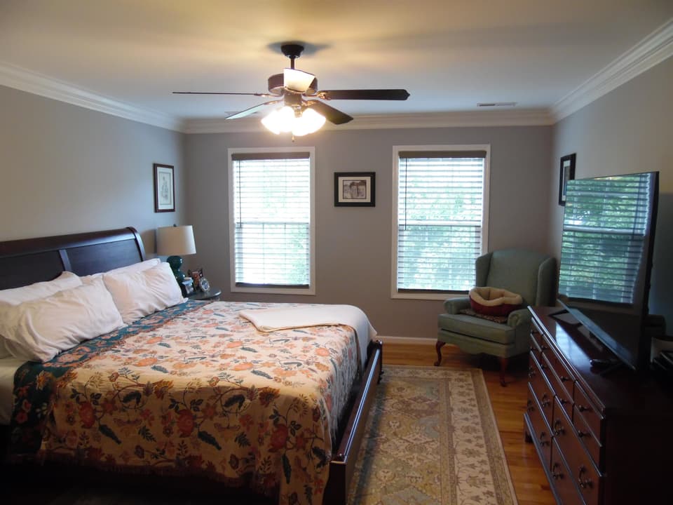 635 Keystone Drive NW, photo 12 of 22