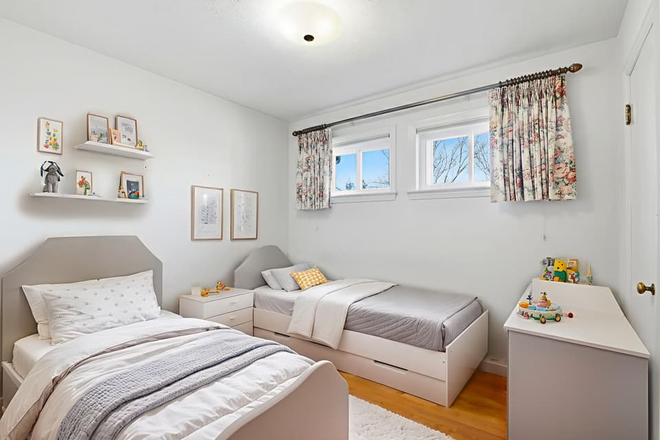 604 E Main Street, photo 23 of 40