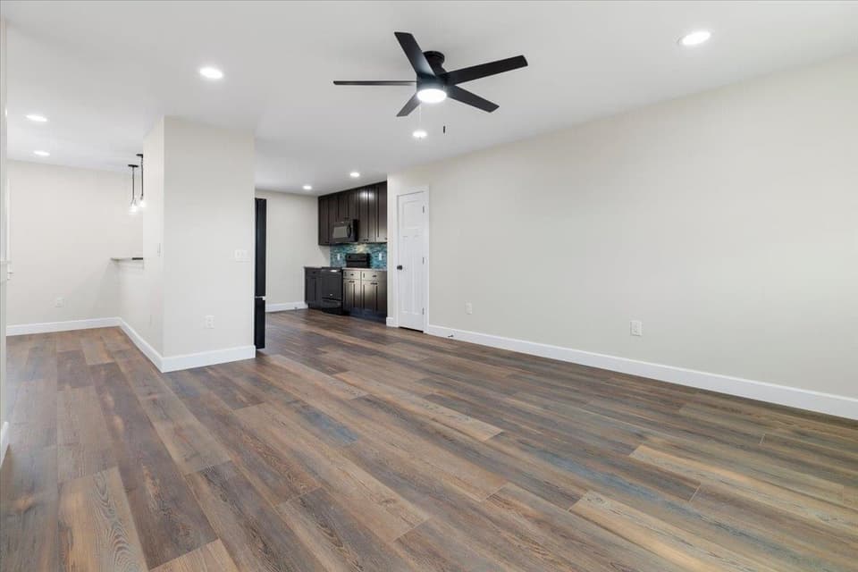 1045 Beaver Drive, photo 20 of 40