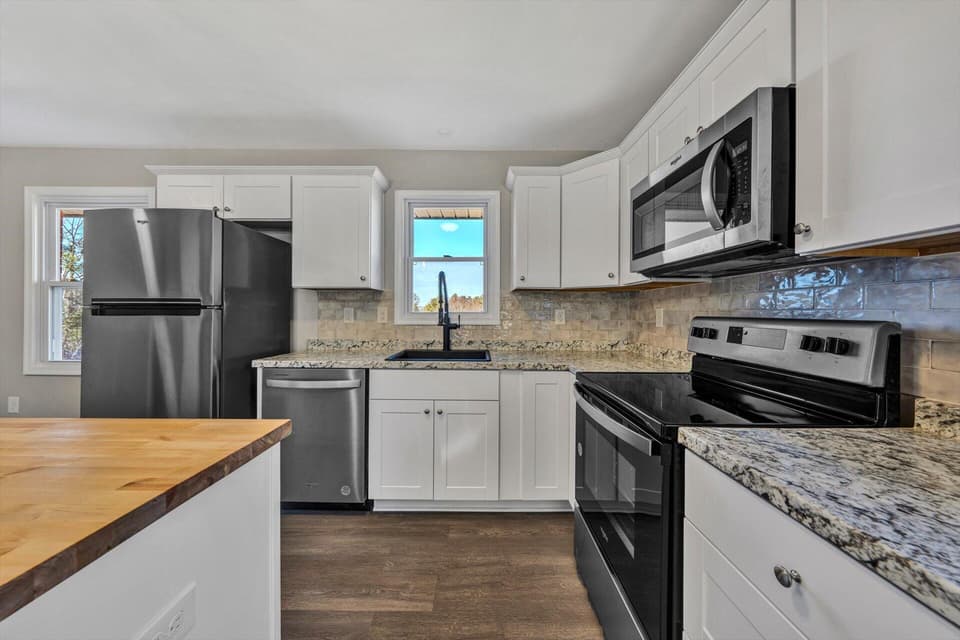 1395 Wall St NW, photo 8 of 28