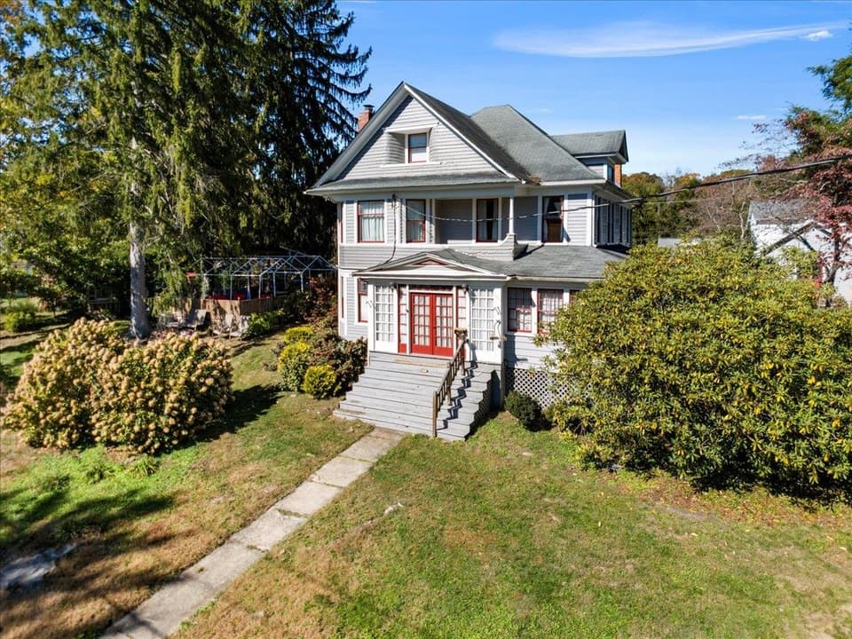 470 Montgomery Street, photo 9 of 40