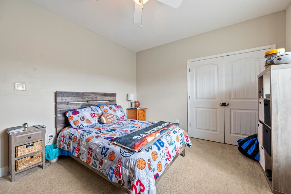 285 Easy Street, photo 38 of 40