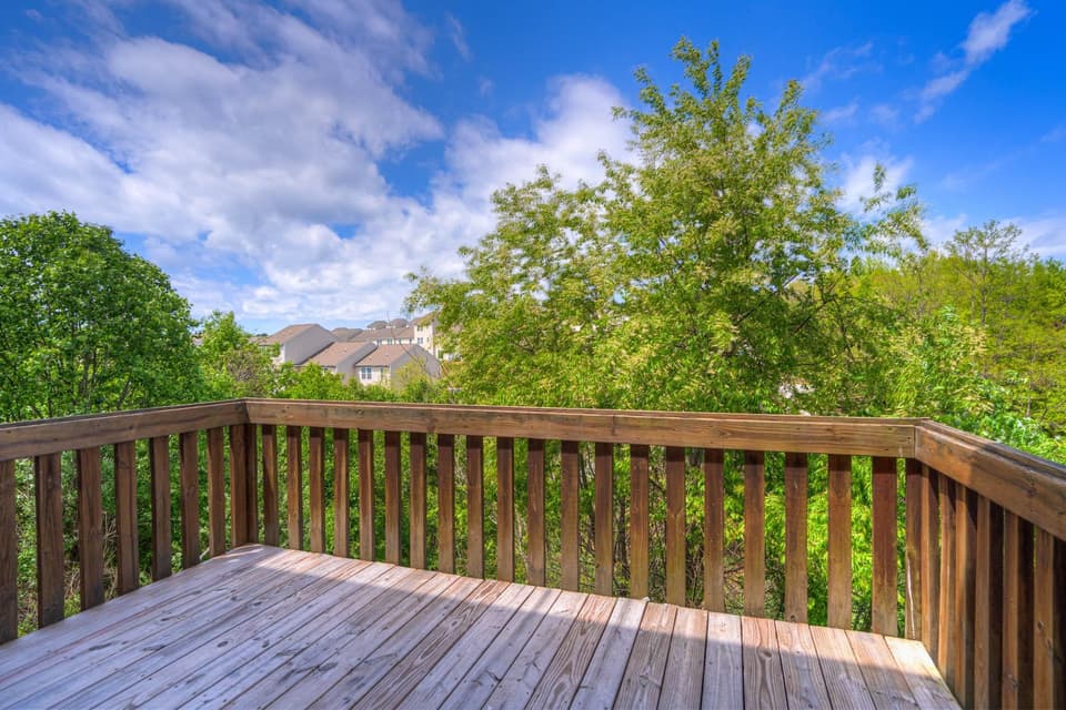 1025 Oaktree Boulevard, photo 29 of 33