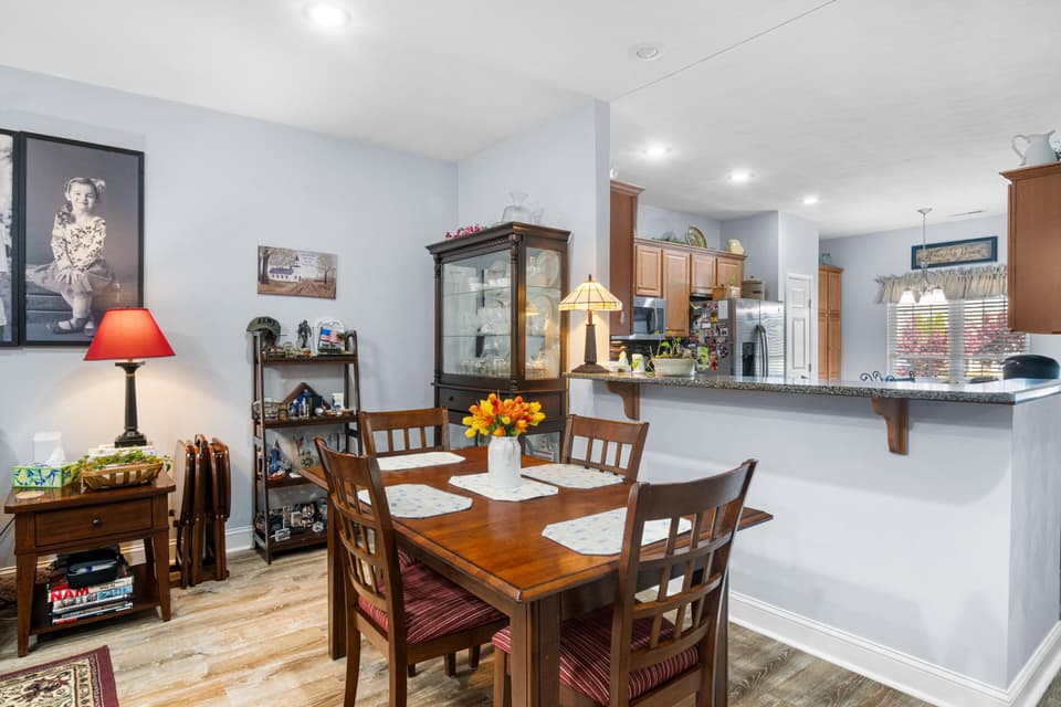 300 Vinnie Avenue, photo 12 of 34