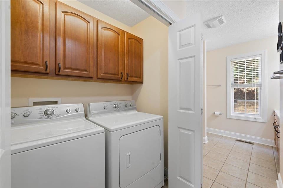 175 Kitty Lane, photo 13 of 34