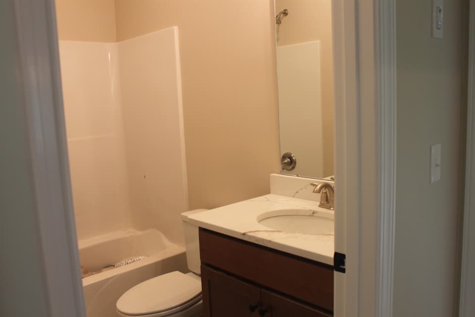 160 Vinnie Avenue, photo 8 of 14