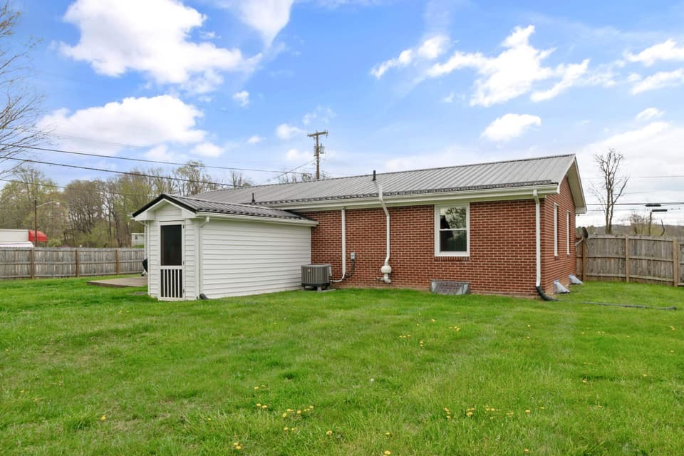 4090 Roanoke Street, photo 40 of 40