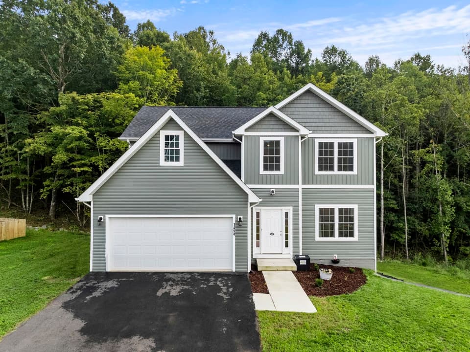 1494 Walnut Ridge Road, Christiansburg, VA