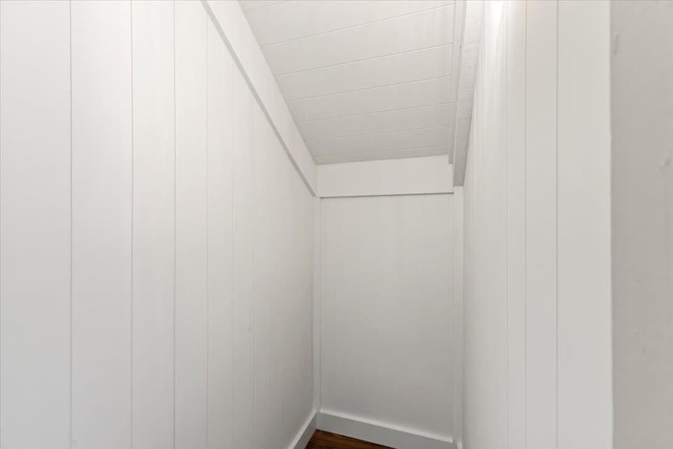 612 E Main Street, photo 38 of 40
