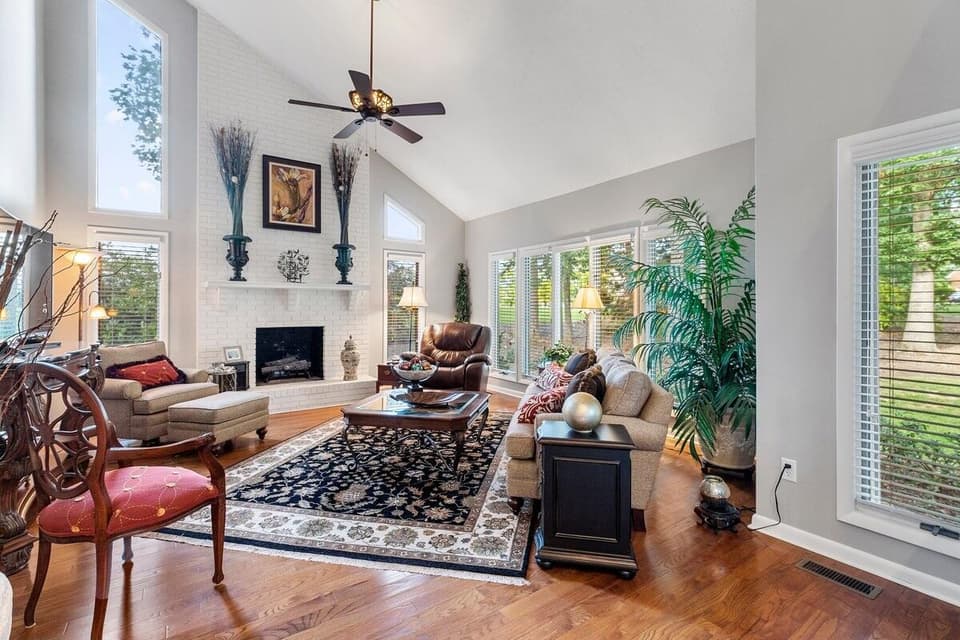 255 Patricia Lane NE, photo 21 of 35