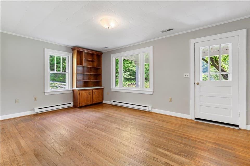 2537 Rosemary Road, photo 6 of 40