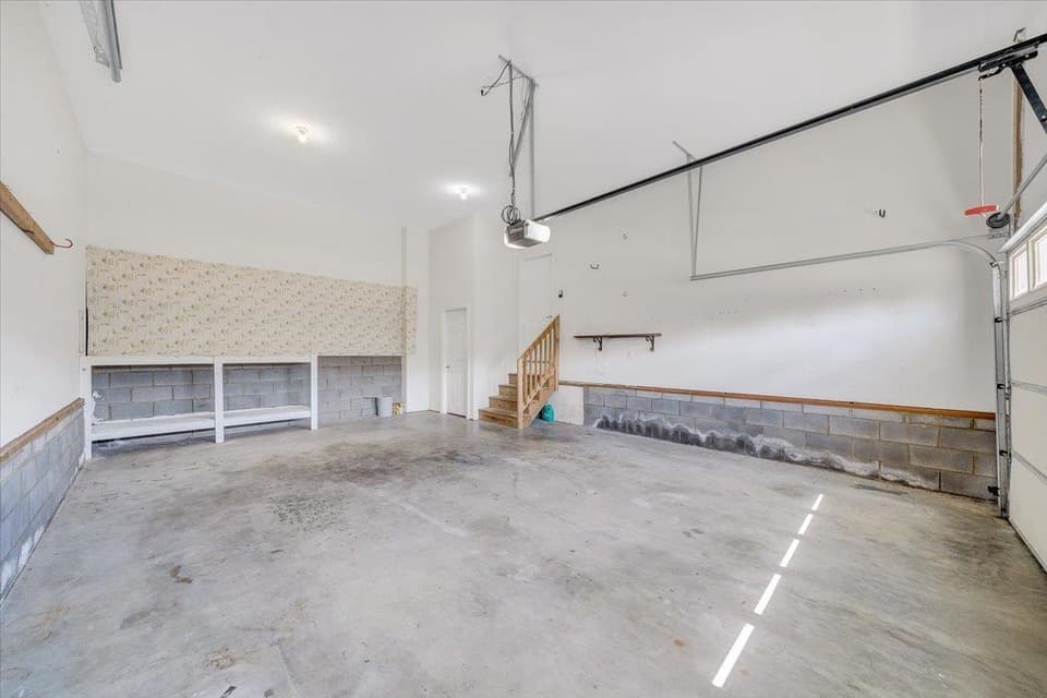 230 Meadow Drive, photo 32 of 40