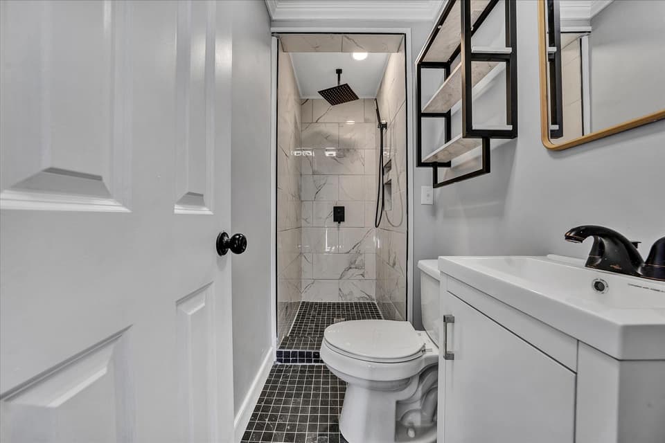 4090 Roanoke St, photo 15 of 36