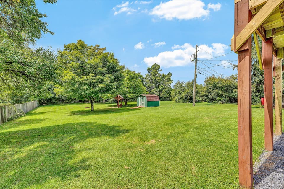 215 S Hill Dr, photo 33 of 37