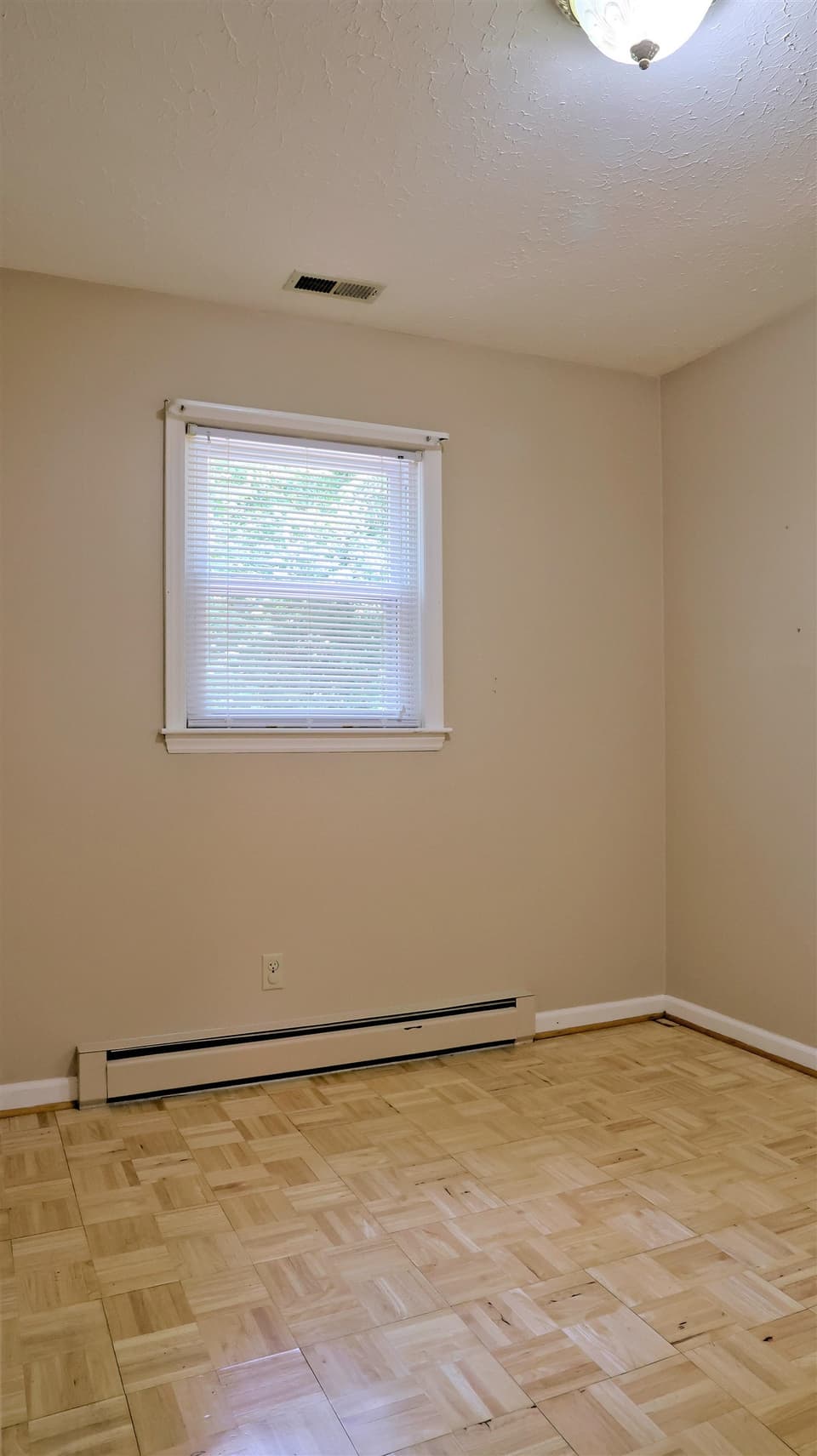 2611 Kings Court, photo 25 of 40