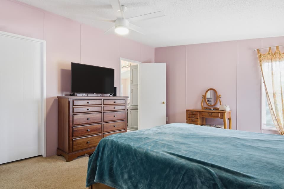 670 Liberty Street NE, photo 26 of 38
