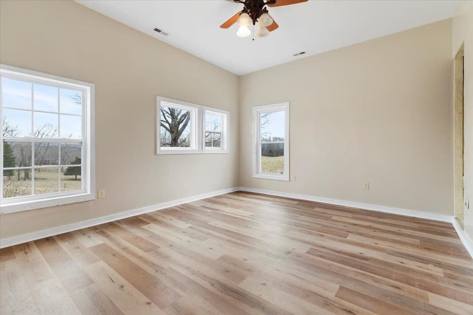 3465 Thrush Road, photo 6 of 40