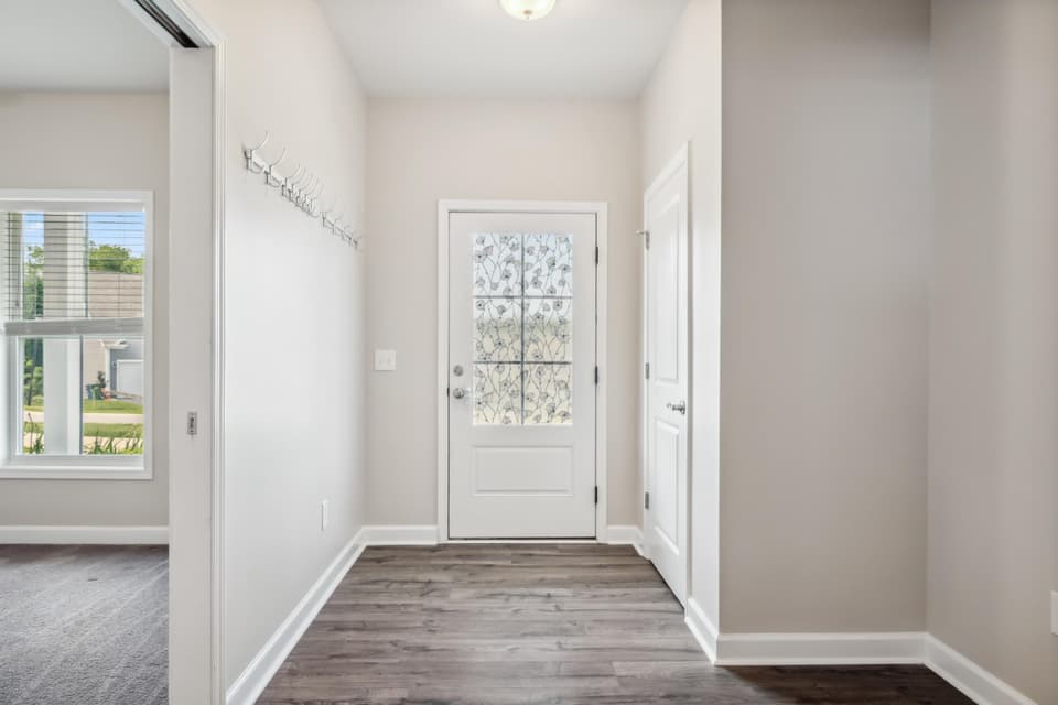 340 Hamilton Avenue NW, photo 9 of 40