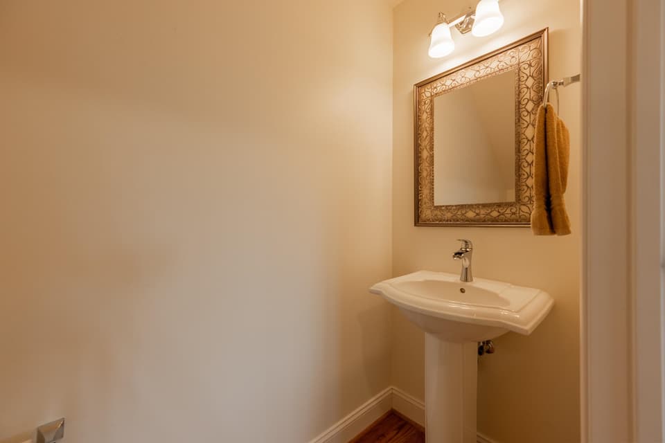 35 Meadow Drive, photo 18 of 40