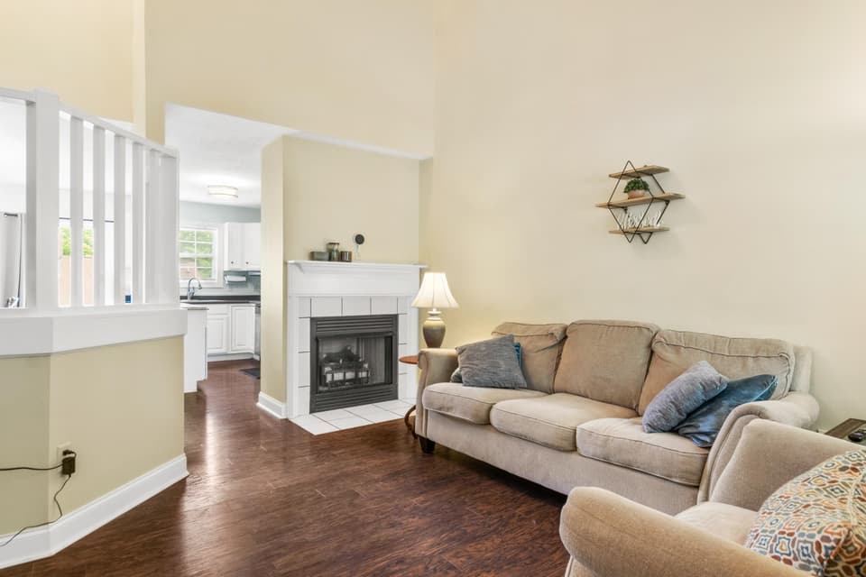 1425 Providence Boulevard, photo 5 of 40