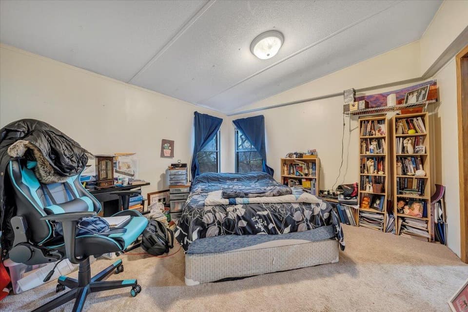 505 Quesenberry St, photo 8 of 21