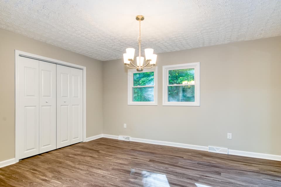 360 Tomahawk Drive, photo 21 of 32