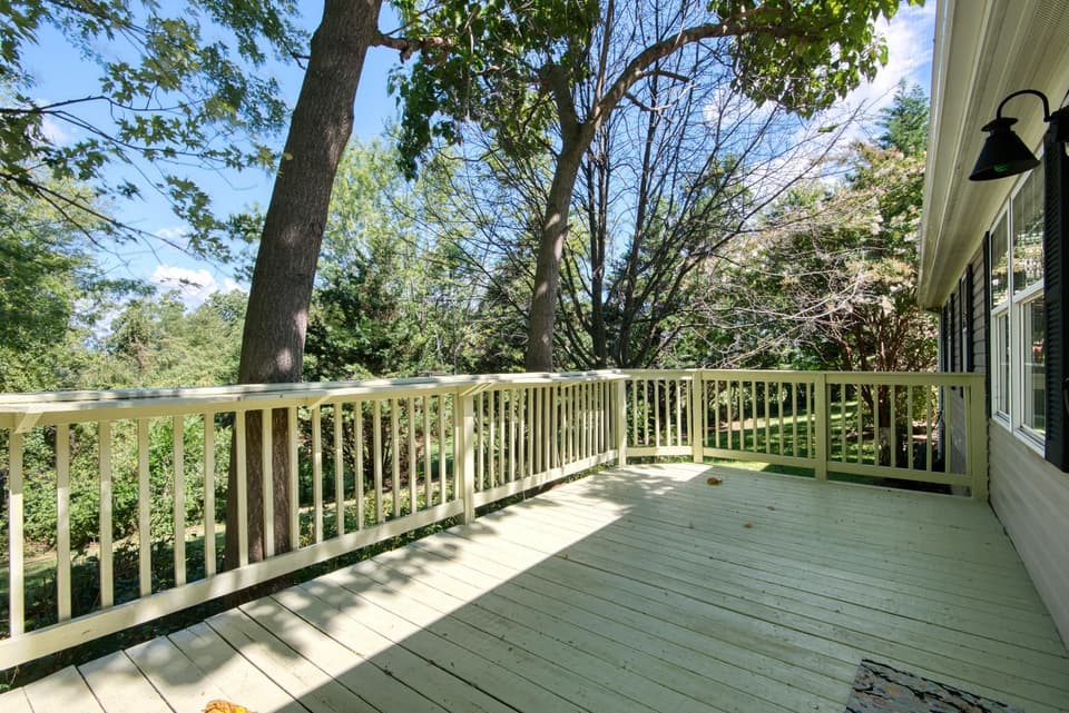 475 Dunlap Drive NE, photo 7 of 40