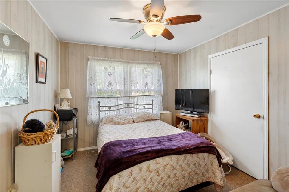 1015 Reading Road, photo 20 of 40