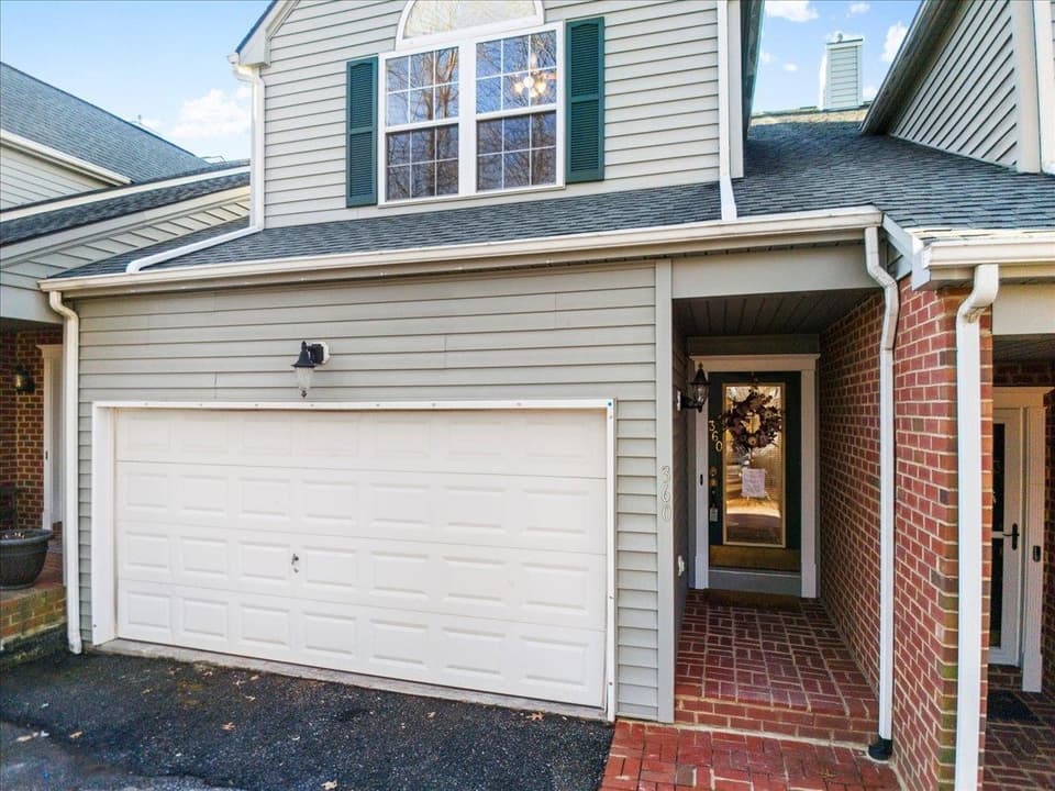 360 Gold Leaf Drive, photo 12 of 40