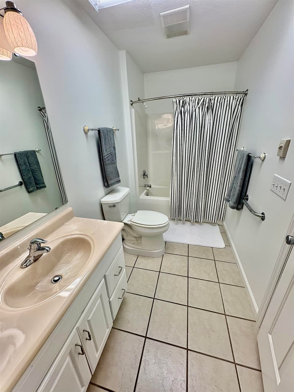 2355 Giles Drive SE, photo 33 of 40