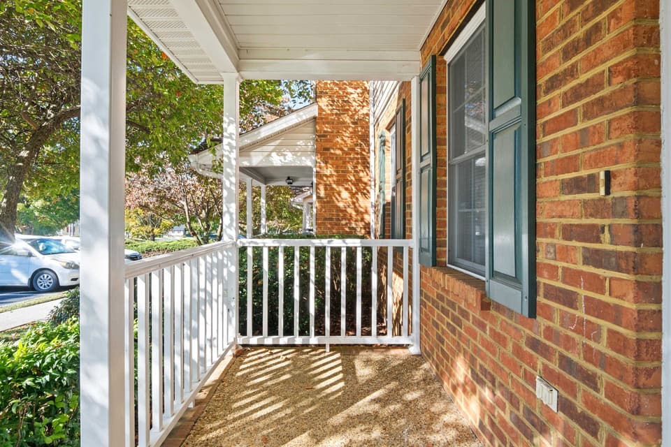 420 Wimmer Street NW, photo 7 of 40