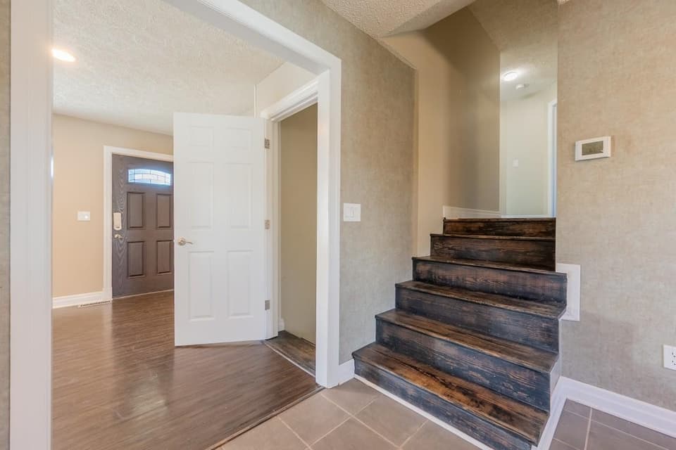 640 Lyle Lane, photo 27 of 40