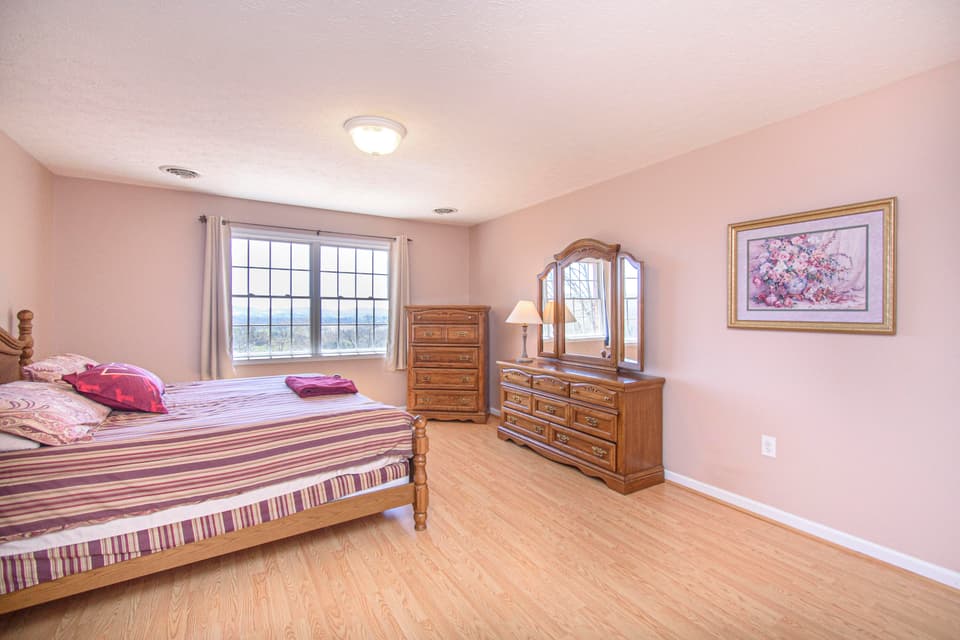 1130 Cassatt Ln, photo 24 of 39