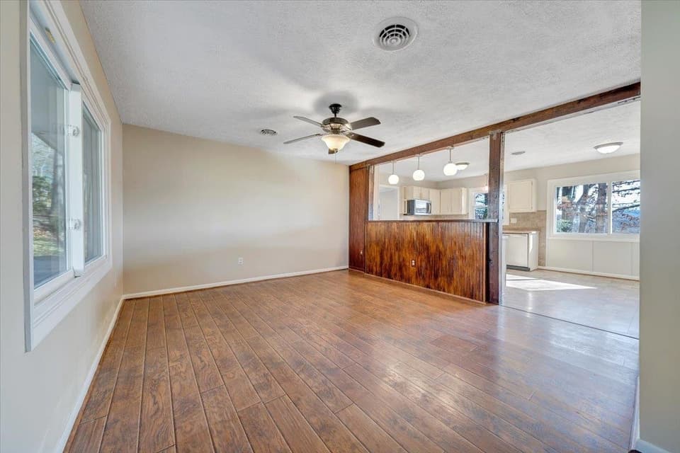 1100 Flint Drive, photo 13 of 40