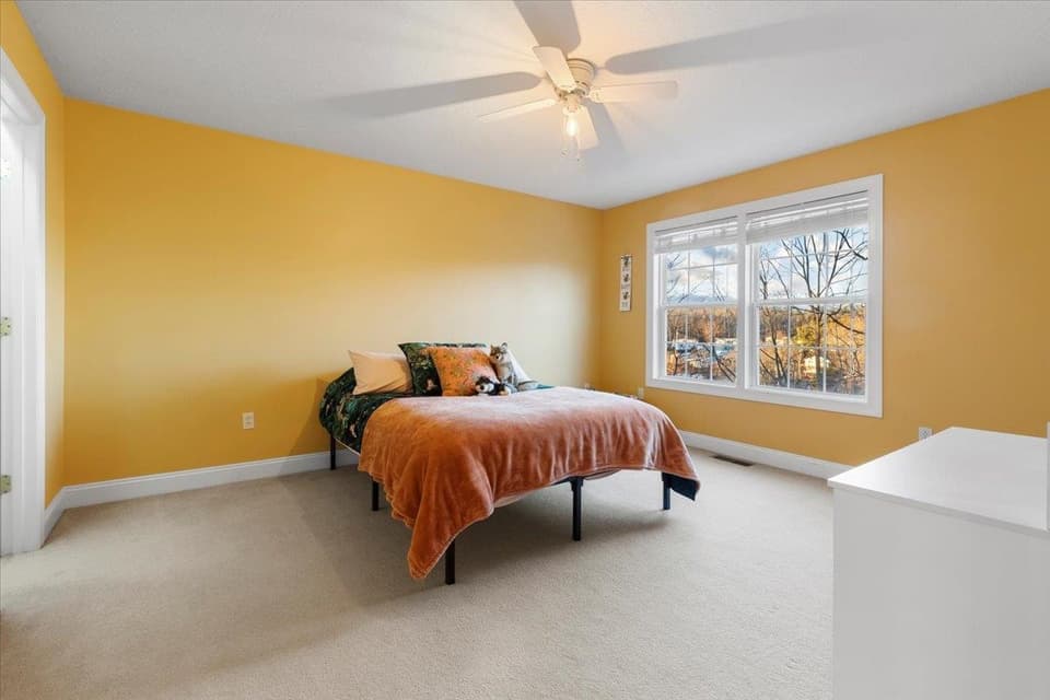 250 Barkwood Street, photo 38 of 40