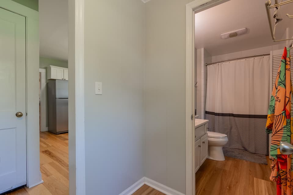 940 Forest Street, photo 37 of 40