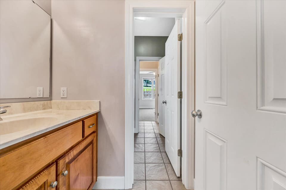 2075 Lake Vista Dr, photo 28 of 38