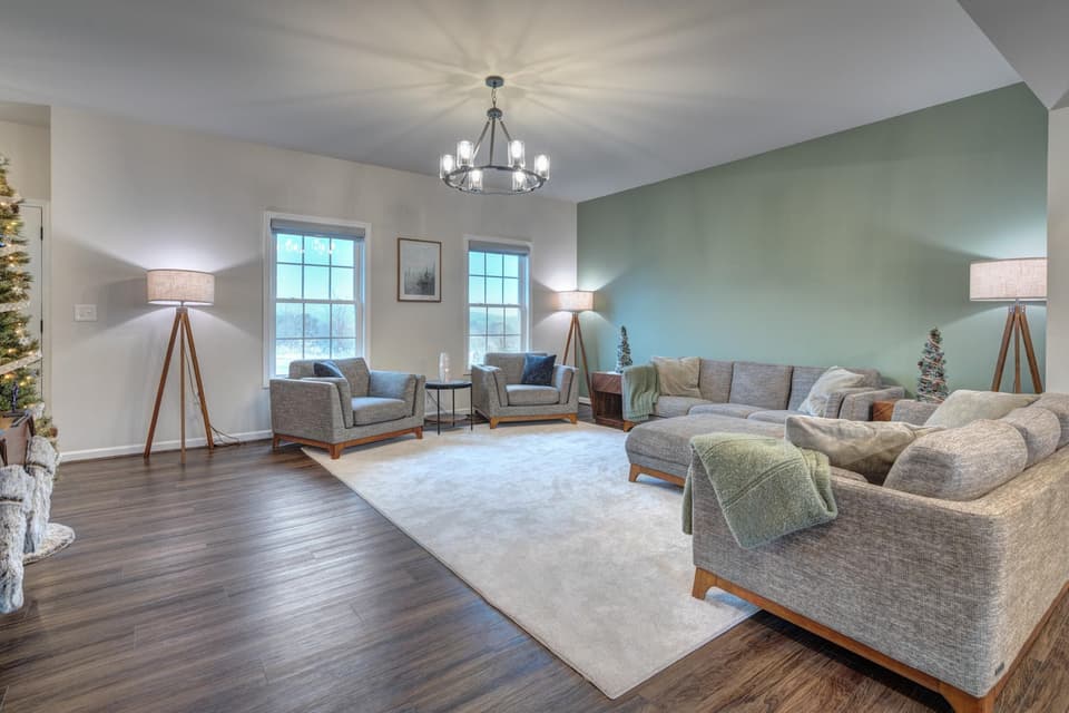 165 Bishops Gate Road, photo 5 of 40