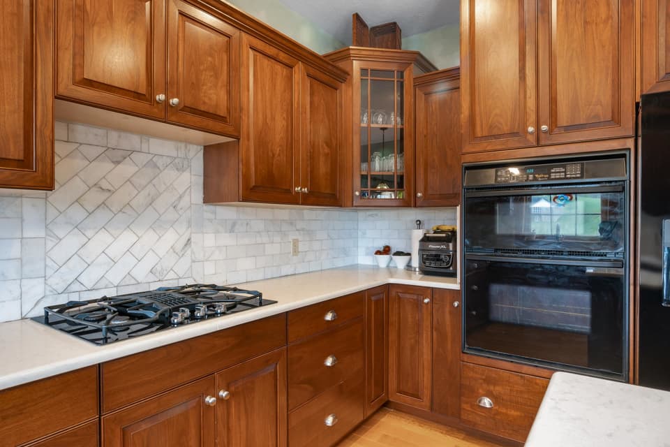 2360 Lake Vista Drive, photo 13 of 40