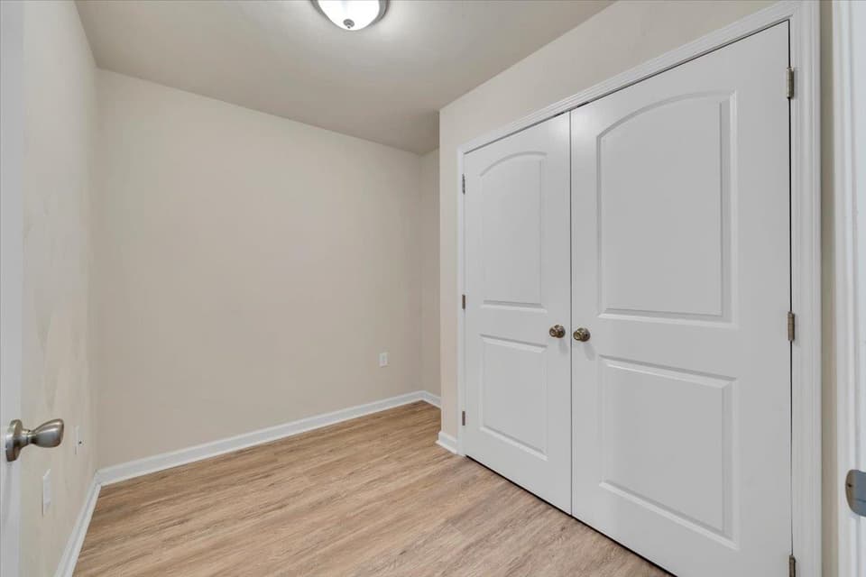 1140 Crosscreek Drive, photo 19 of 40