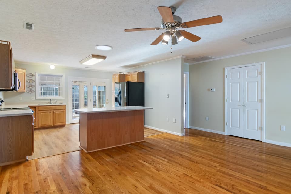 135 Justin Lane, photo 15 of 38