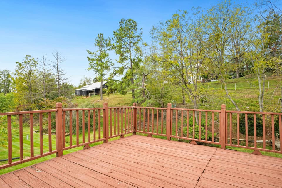 1630 Sleepy Hollow Road, photo 6 of 40