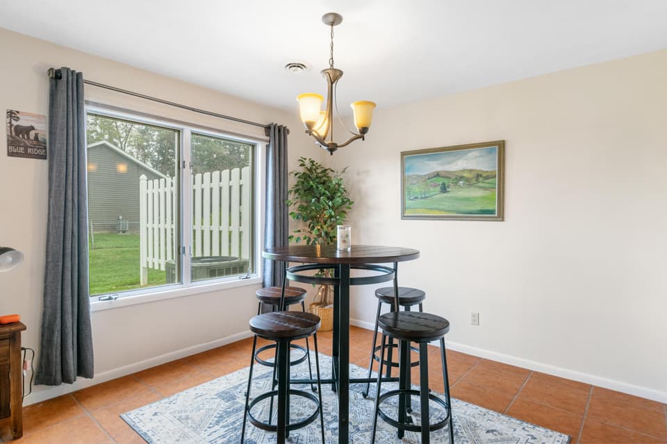 80 Patricia Lane, photo 10 of 40