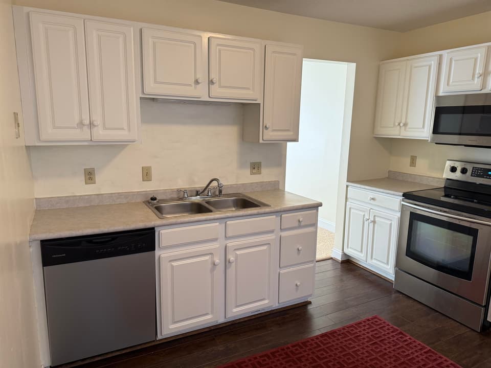 240 Bronze Leaf Drive, photo 4 of 22
