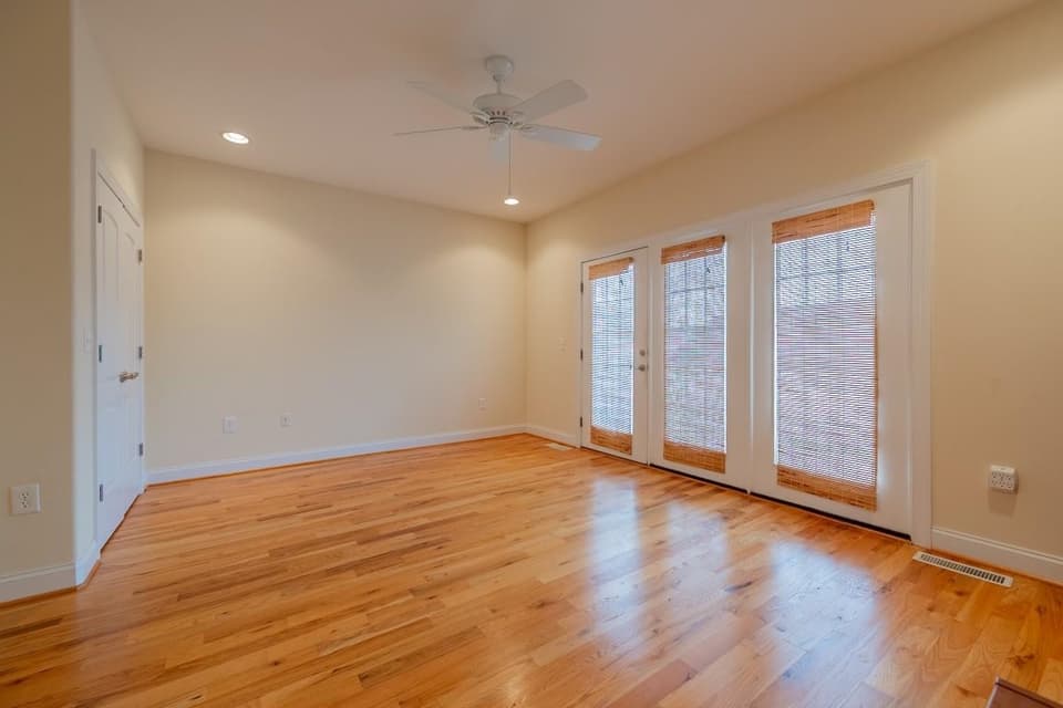 90 Phoenix Boulevard, photo 25 of 40