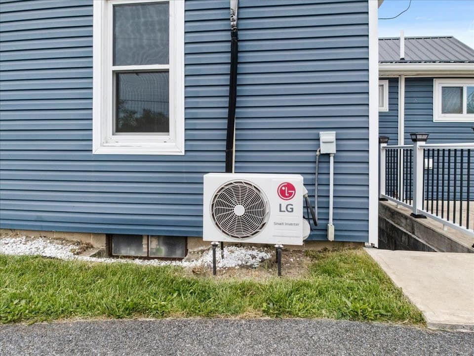 690 Harless Street, photo 40 of 40