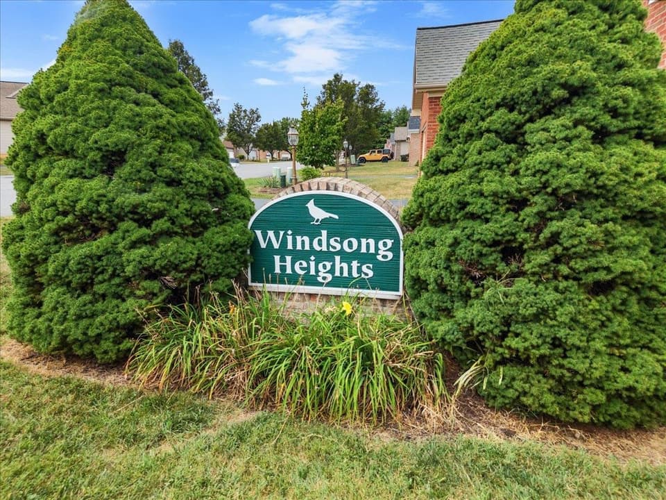115 Windsong Lane NW, photo 38 of 40
