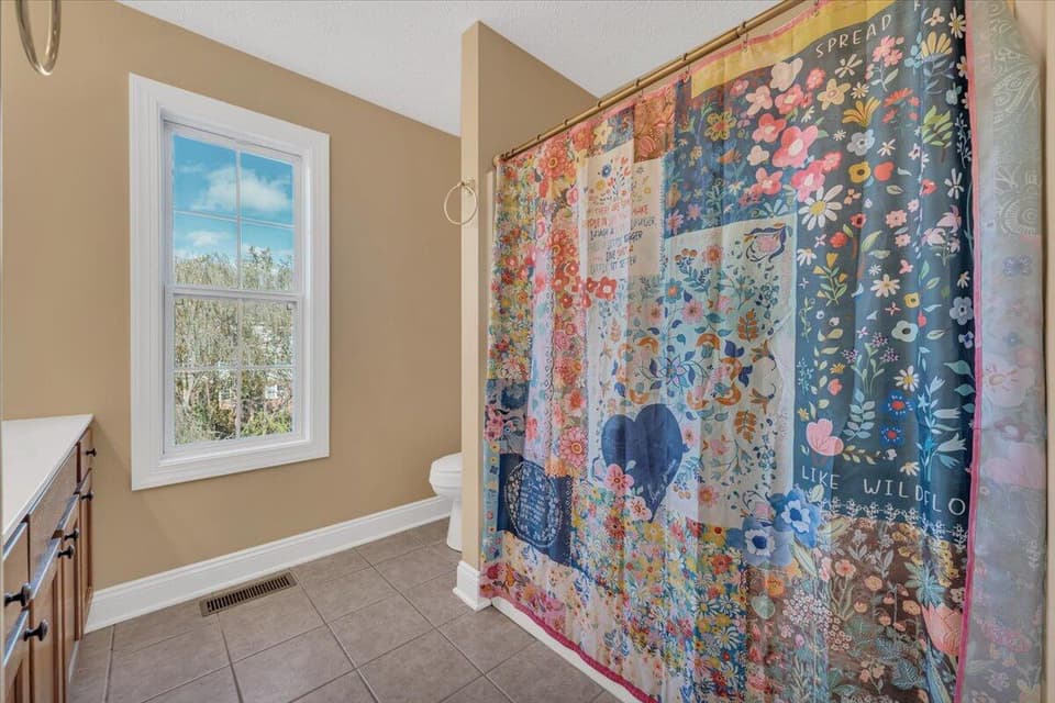 935 Oak Tree Boulevard, photo 13 of 32