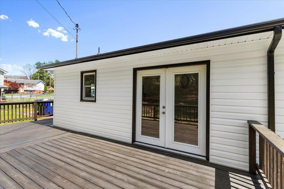 2435 Glade Drive SE, photo 36 of 40
